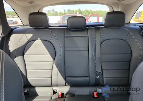 2016 Mercedes-Benz Glc 300 4Matic z USA, uszkodzony, nr VIN WDC0G4KB5GF017962